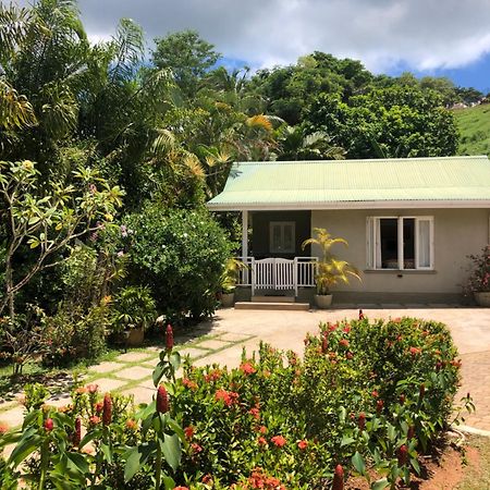 Sunbird Bungalow Anse Boileau Esterno foto